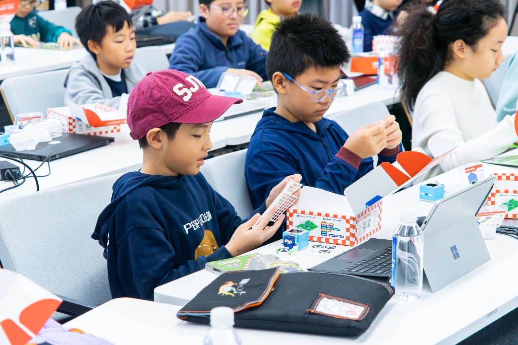 758cd5088cccb5988c2f56f33361effe